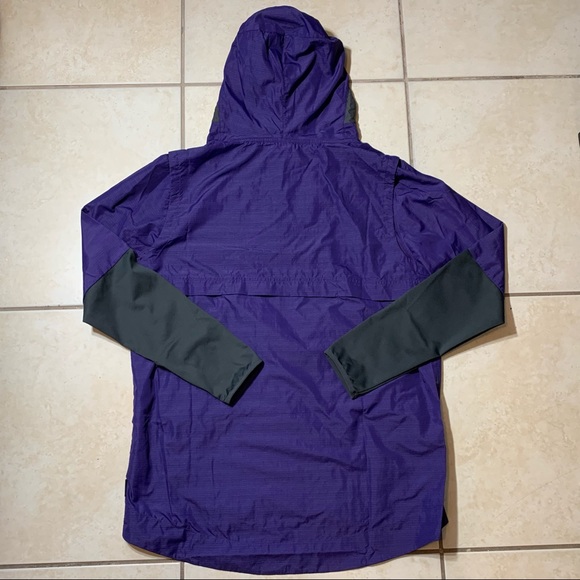 Nike Kansas State Wildcats Hooded Quarter Zip Pullover - Picture 2 of 4